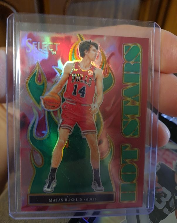 2024 Panini Select #4 Matas Buzelis Hot Stars — front