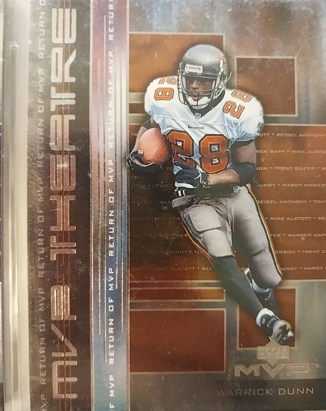 1999 Upper Deck MVP Theatre #M10 Warrick Dunn — front