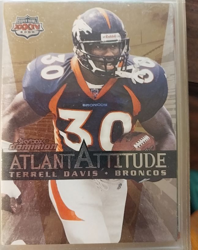 1999 SkyBox Dominion AtlantAttitude #4 Terrell Davis — front