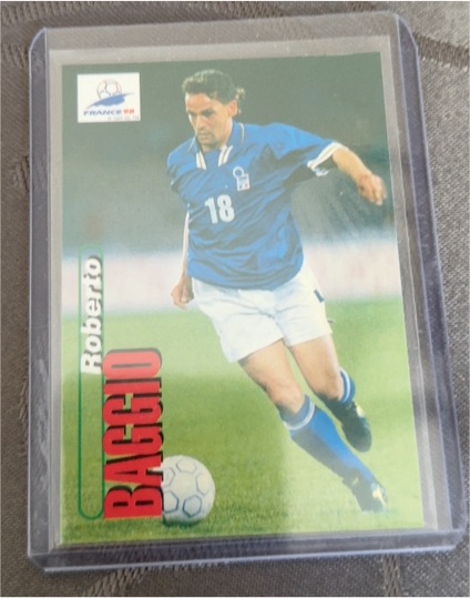 1998 Panini France 98 #45 Roberto Baggio — front
