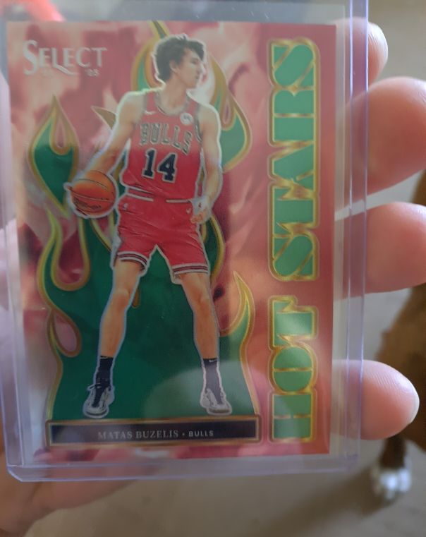 2024-25 Panini Select #4 Matas Buzelis Hot Stars — front