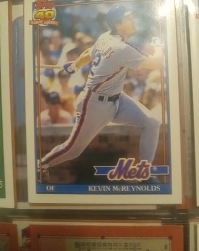 1991 Topps #105 Kevin McReynolds — front