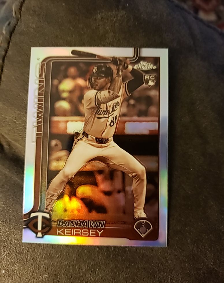 2025 Topps Chrome #19 DaShawn Keirsey — front