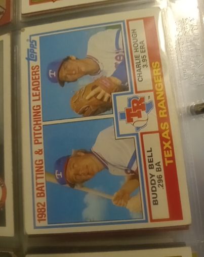 1983 Topps #412 Buddy Bell Charlie Hough Texas Rangers — front