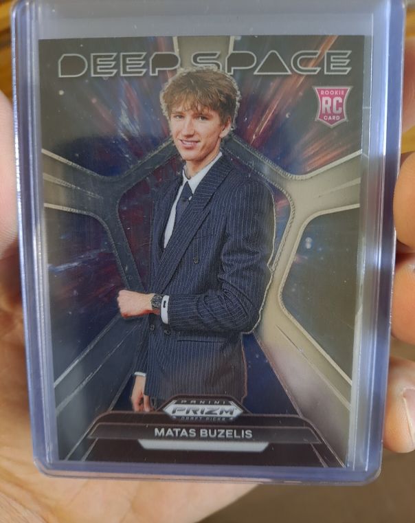 2024 Panini Prizm Draft Picks Deep Space #7 Matas Buzelis — front