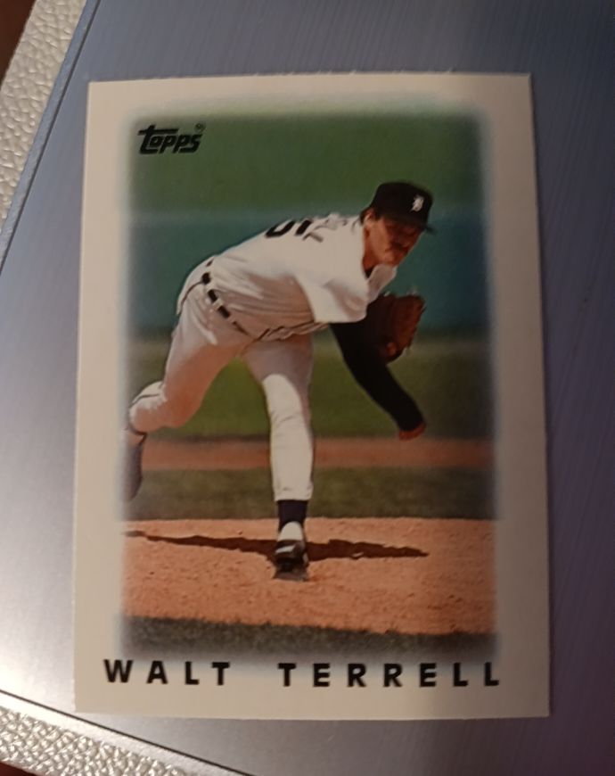 1986 Topps #16 Walt Terrell — front