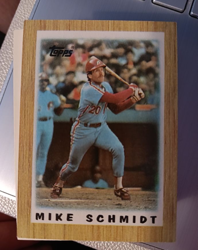 1987 Topps Mini #30 Mike Schmidt — front