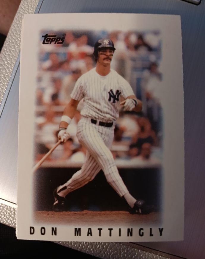 1986 Topps Mini Leaders #28 Don Mattingly — front