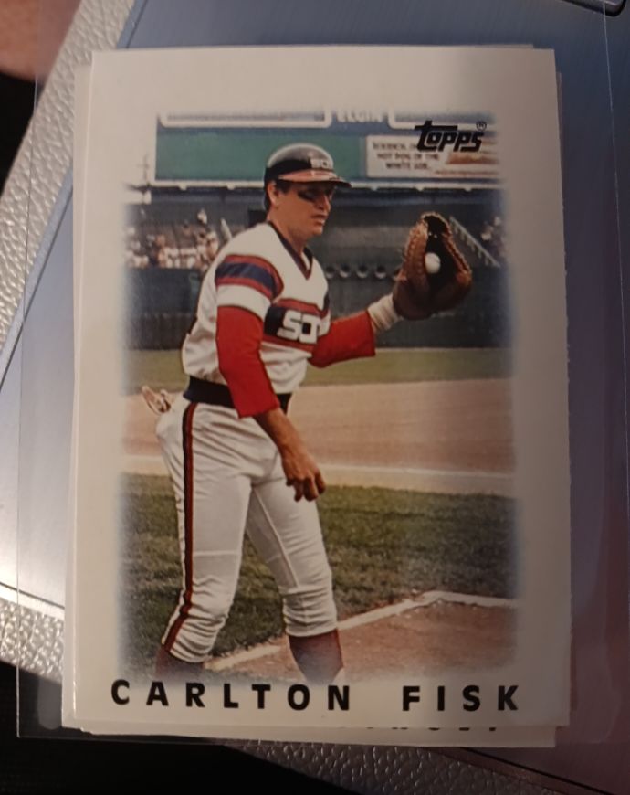 1986 Topps Major League Leaders Minis #11 Carlton Fisk — front