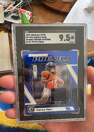 2023 Donruss Optic RPJ-MMIM Marvin Mims Rookie Phenom Material Blue Hyper Prizm — front