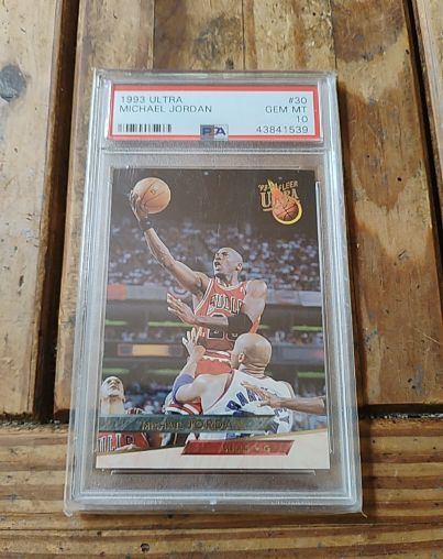 1993 Fleer Ultra #30 Michael Jordan — front