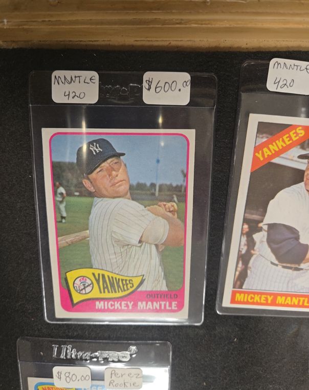 1965 Topps #350 Mickey Mantle — front