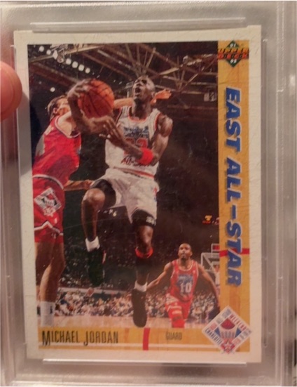 1991-92 Upper Deck #69 Michael Jordan — front