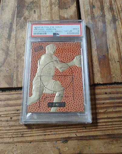 1996 Fleer Ultra Court Masters 23KT Gold Michael Jordan — front