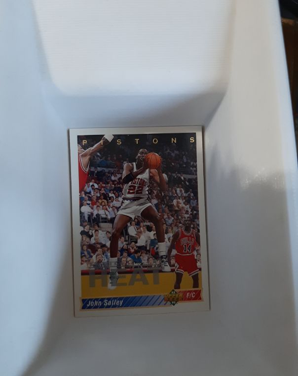 1992-93 Upper Deck #414 John Salley — front