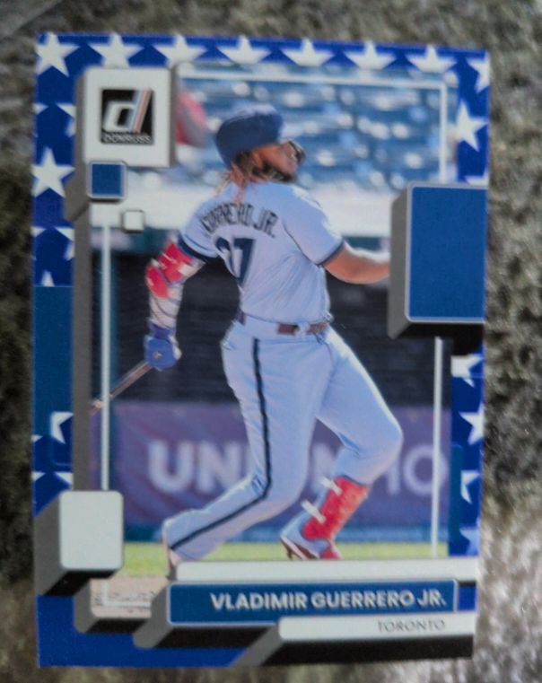 2022 Donruss Independence Day #113b Vladimir Guerrero Jr. — front
