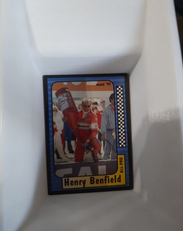 1991 Maxx #218 Henry Benfield — front