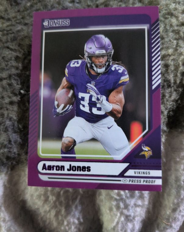 2024 Panini Donruss #21 Aaron Jones — front