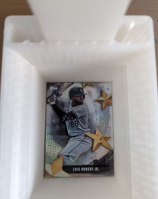 2025 Topps Stars of MLB #SMLB-88 Luis Robert Jr. — front