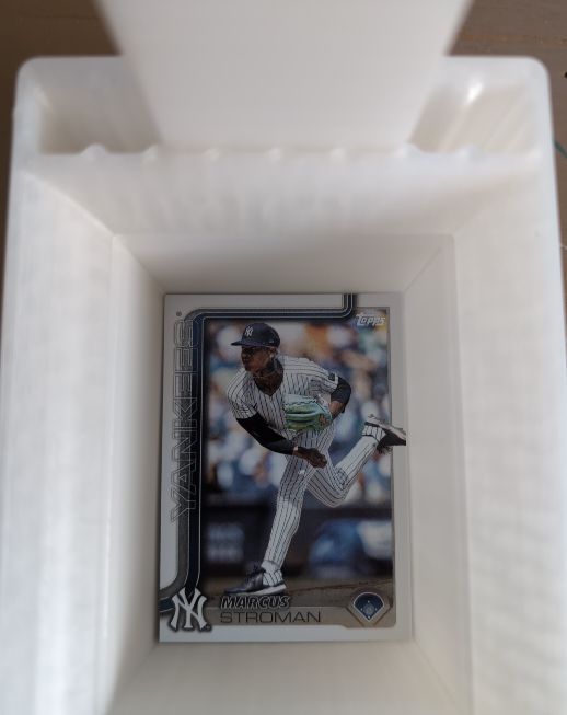 2025 Topps Series 1 Marcus Stroman — front