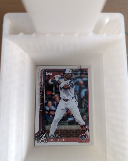 2025 Topps #23 Jorge Soler — front