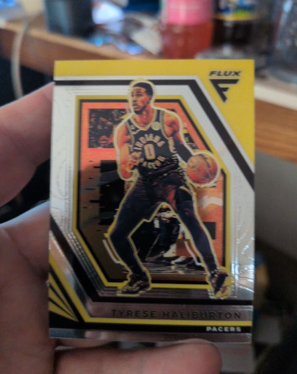 2022-23 Panini Flux #20 Tyrese Haliburton — front