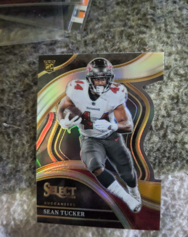 2023 Panini Select Club Level Red/Yellow Die-Cut Prizm #220 Sean Tucker — front