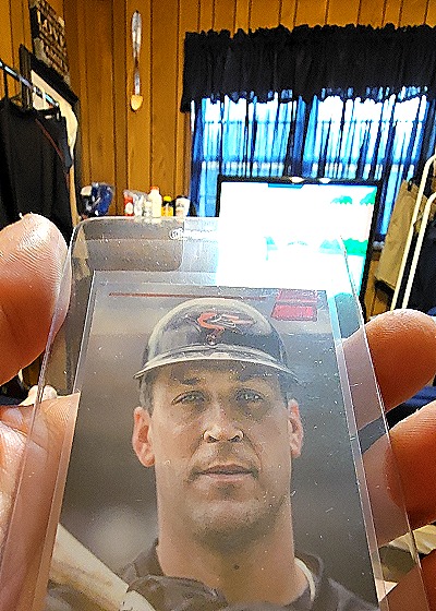 1961 Topps #445 Eddie Mathews — front