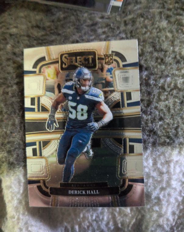 2023 Panini Select Concourse #85 Derick Hall — front