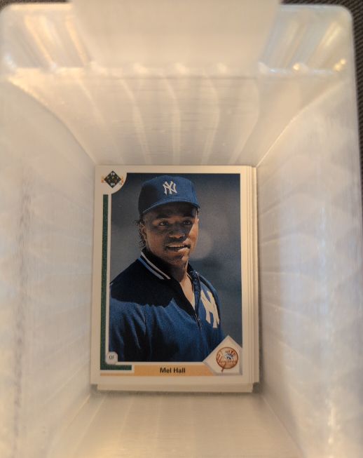 1991 Upper Deck #09 Mel Hall — front
