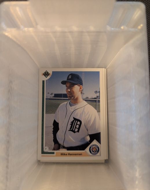 1991 Upper Deck #386 Mike Henneman — front