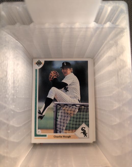 1991 Upper Deck #792 Charlie Hough — front