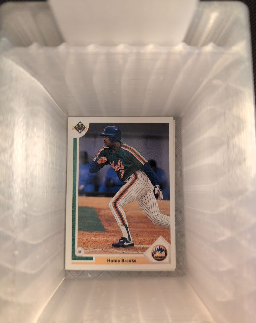 1991 Upper Deck #179 Hubie Brooks — front