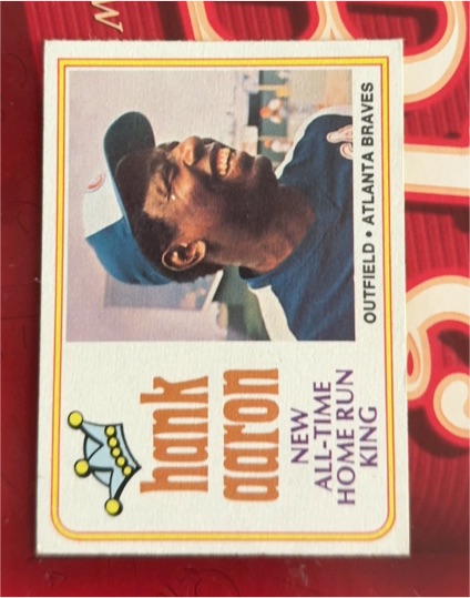 1974 Topps #1 Hank Aaron New All Time Home Run King — front