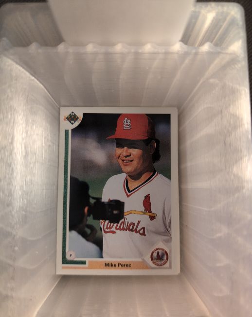 1991 Upper Deck #728 Mike Perez — front