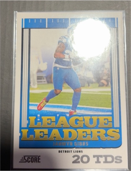 2025 Panini Score #5 Jahmyr Gibbs League Leaders Insert — front