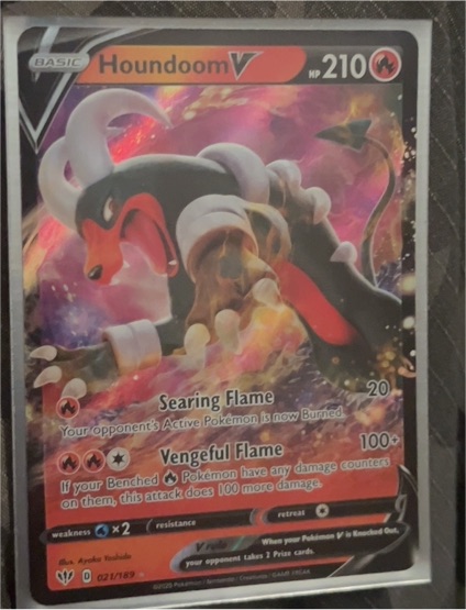 2020 Sword & Shield Darkness Ablaze #021 Houndoom V — front