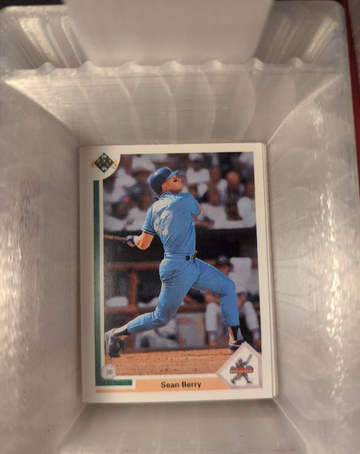 1991 Upper Deck #10 Sean Berry — front