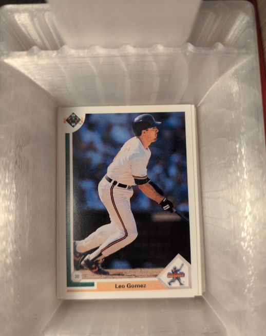 1991 Upper Deck #324 Leo Gomez — front