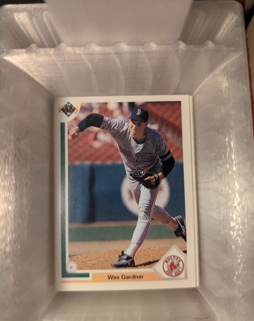 1991 Upper Deck #214 Wes Gardner — front