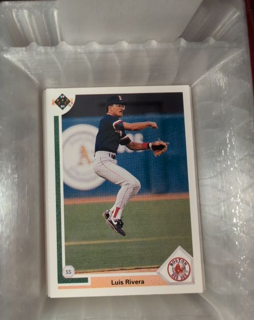 1991 Upper Deck #182 Luis Rivera — front