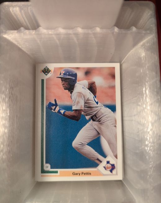 1991 Upper Deck #195 Gary Pettis — front