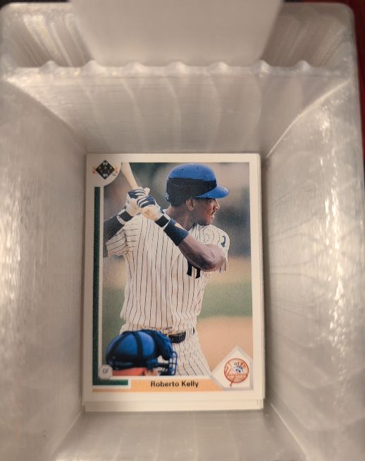 1991 Upper Deck #372 Roberto Kelly — front