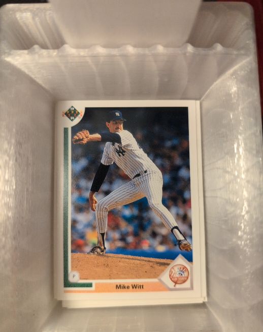 1991 Upper Deck #429 Mike Witt — front