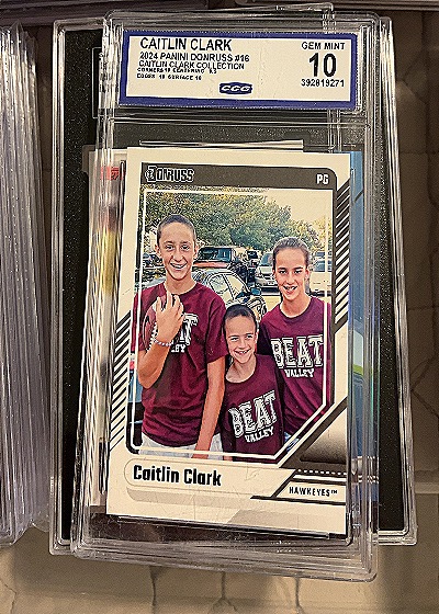 2024 Panini Donruss #16 Caitlin Clark — front