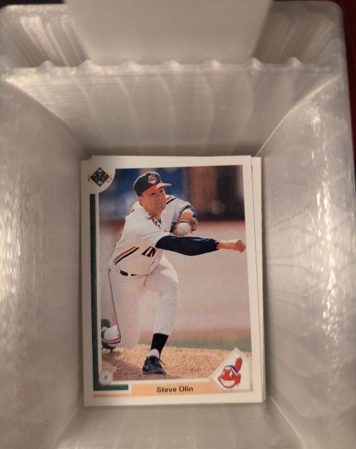 1991 Upper Deck #352 Steve Olin — front