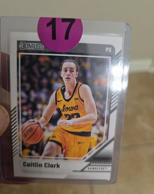 2024 Panini Donruss #4 Caitlin Clark — front