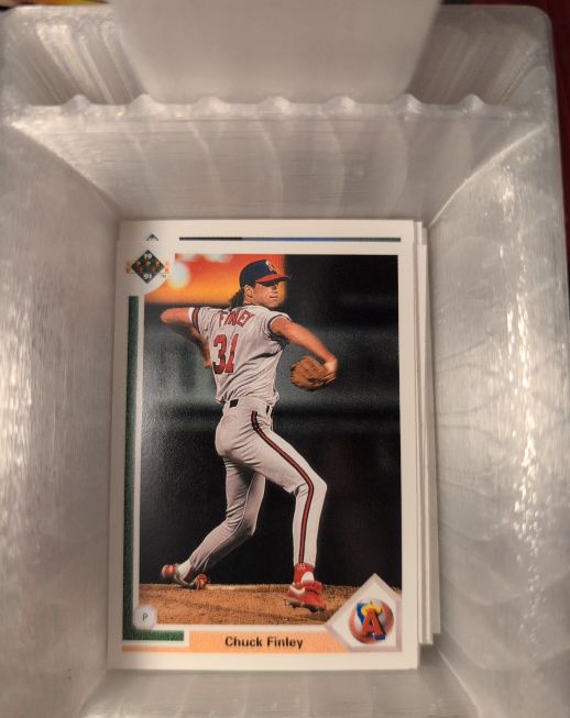 1990 Upper Deck #31 Chuck Finley — front