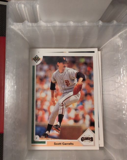 1991 Upper Deck #443 Scott Garrelts — front