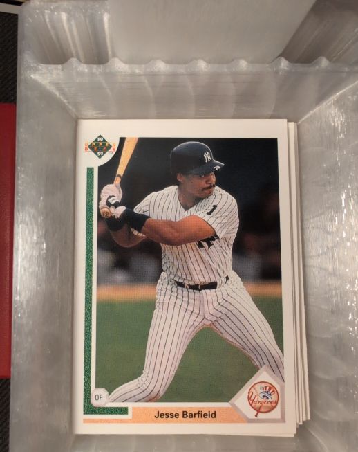 1991 Upper Deck #7 Jesse Barfield — front